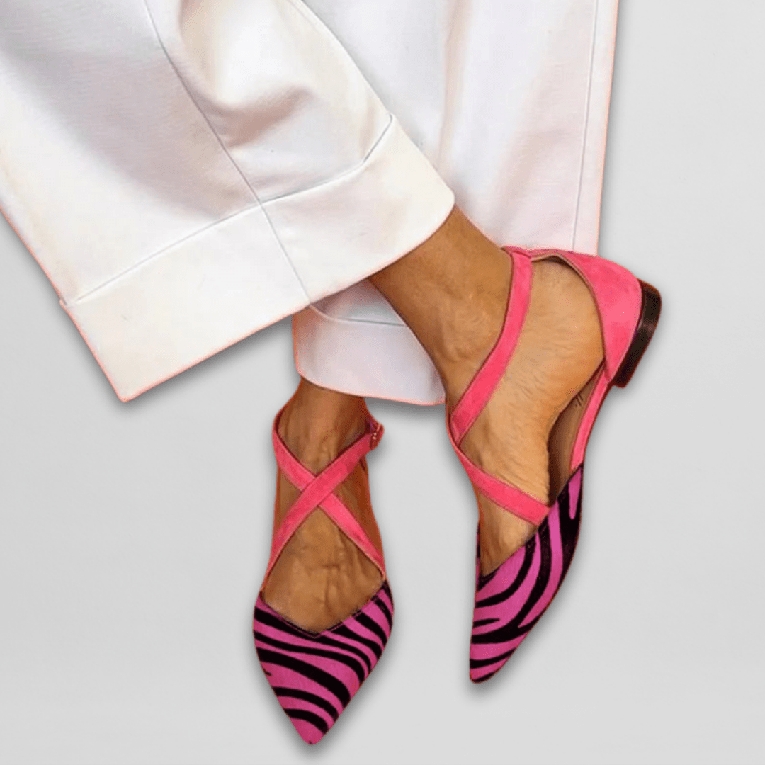 Comfortable women's strappy ballet flats in a chic, versatile style. Ideal everyday summer footwear.