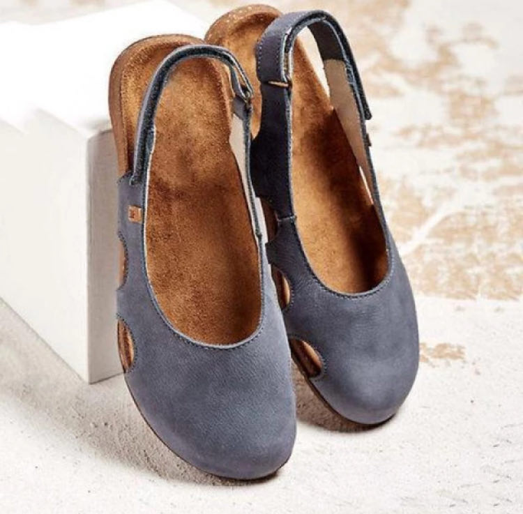 Open-toe women's walking sandals, offering lightweight comfort & style. Ideal for summer, beach, or daily casual wear.