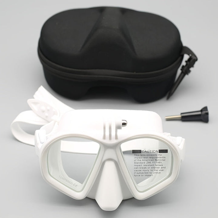 Secure fit unisex dive mask with anti-fog tempered glass & camera mount, for active watersports.