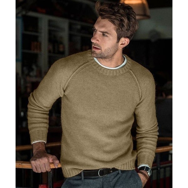 Men's versatile knit sweater, classic crew neck and long sleeves for comfortable casual fashion.