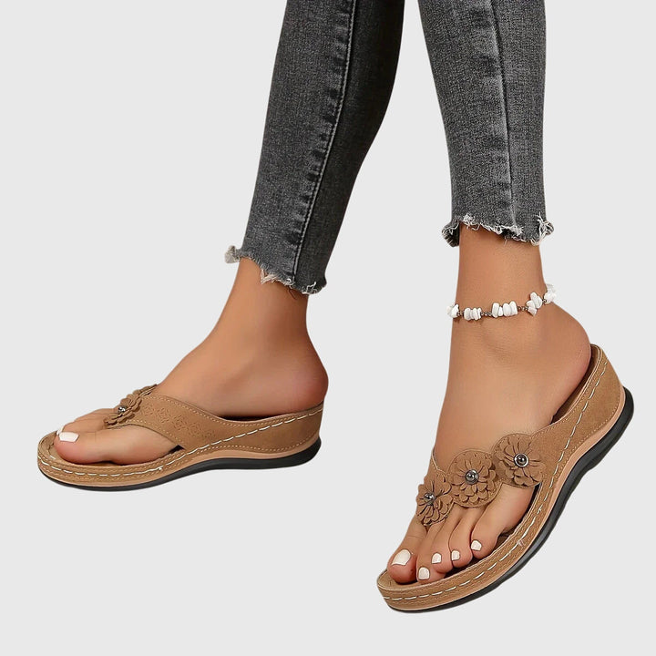Fashionable women's orthopedic sandals, offering superior arch support to relieve foot discomfort.