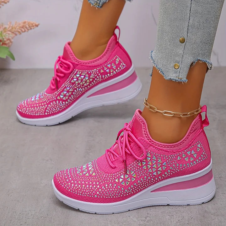 Stylish women's support shoes, perfect for active lifestyles and all-day ergonomic comfort.