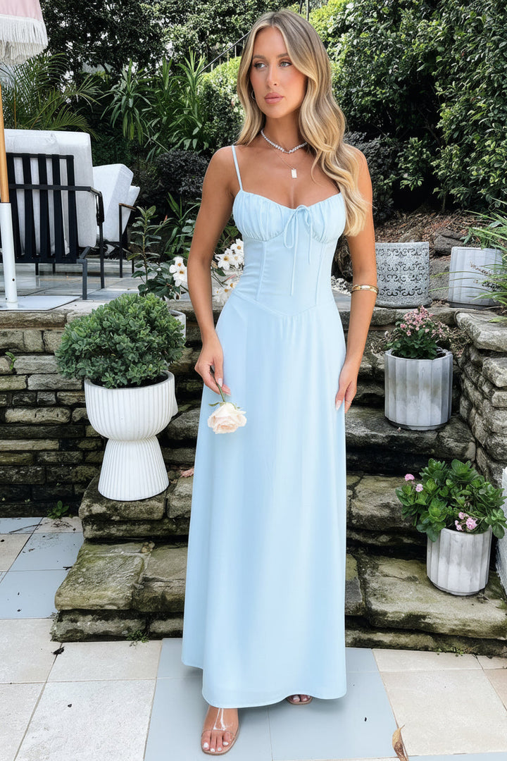 Chic women's A-line maxi dress, elegant sweetheart neckline, corset detailing, great for summer parties.