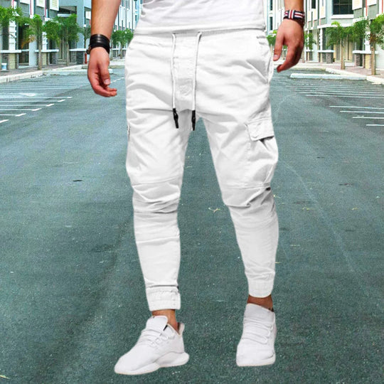 Stylish men's utility pants, featuring practical cargo pockets for a modern everyday look.