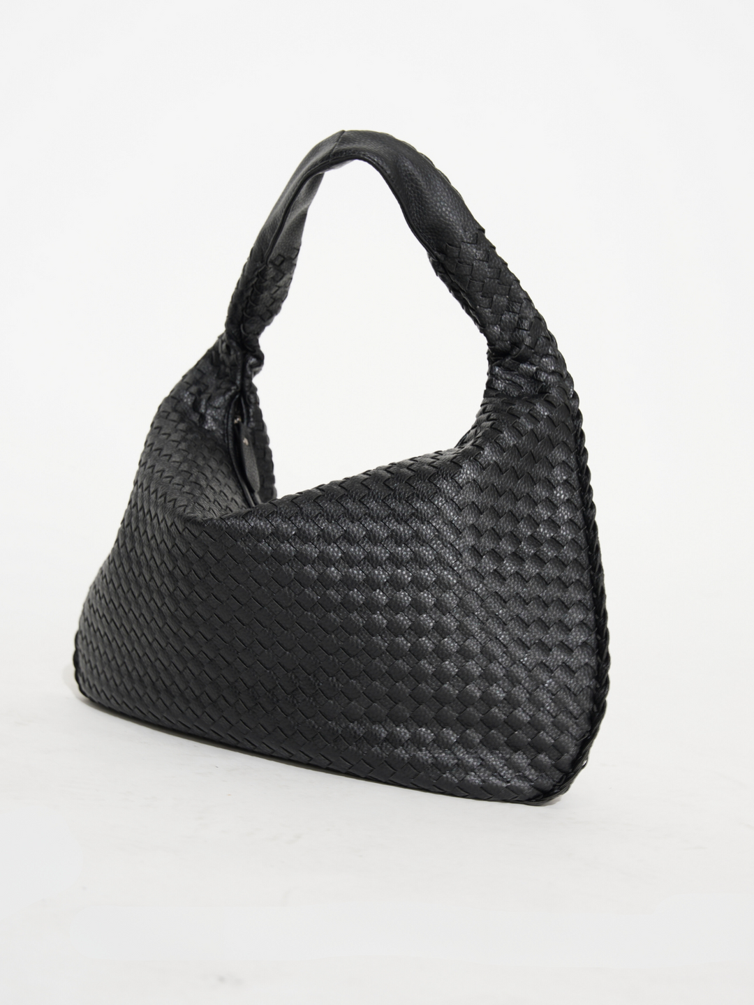 Stylish women's everyday handbag. Vegan leather one shoulder crossbody design.