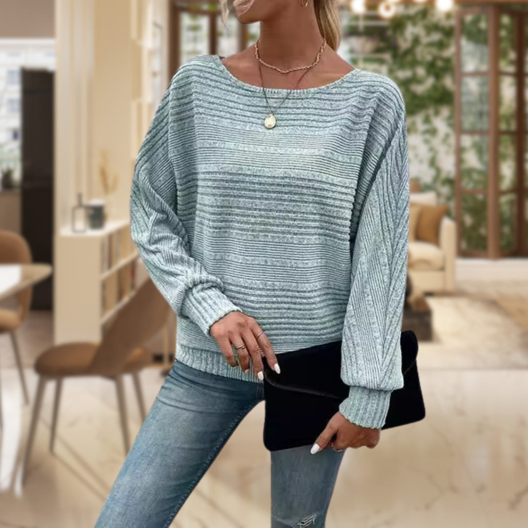 Soft women's textured knit jumper, a cozy round neck sweater perfect for stylish everyday comfort. Versatile fall fashion.