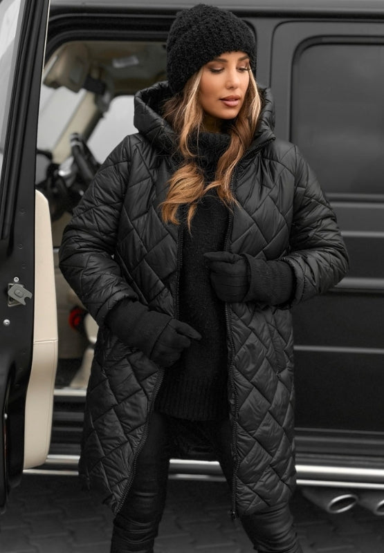 Stylish women's diamond quilted jacket with hood, comfortable for everyday casual wear.
