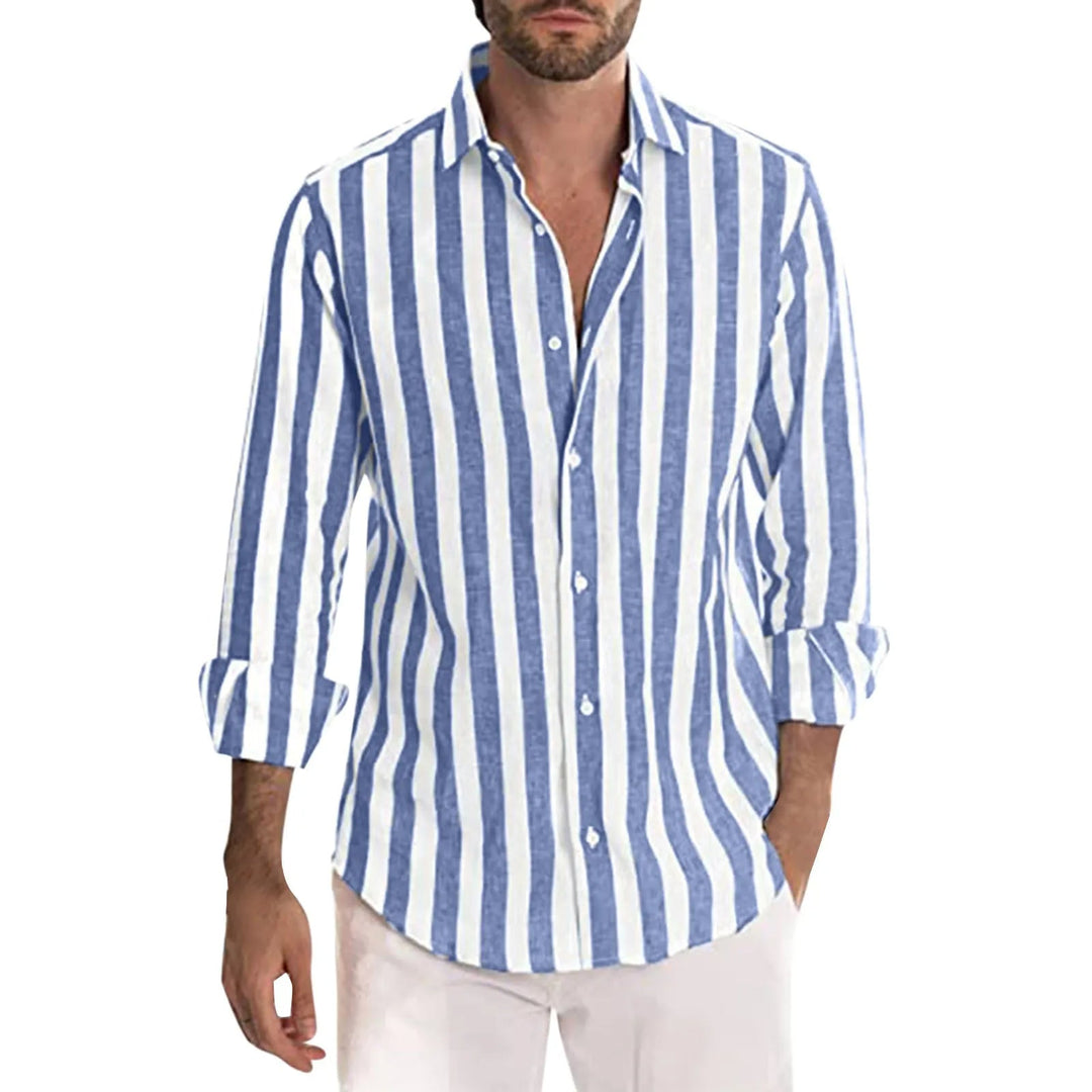 Comfortable men's short-sleeve striped button-down shirt, ideal for beach, summer outings, or relaxed fashion.