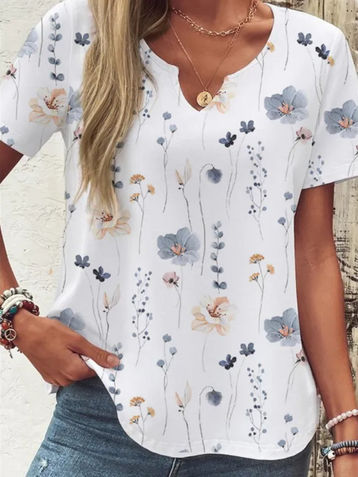 Stylish women's floral button-up long sleeve blouse for elegant everyday fashion.