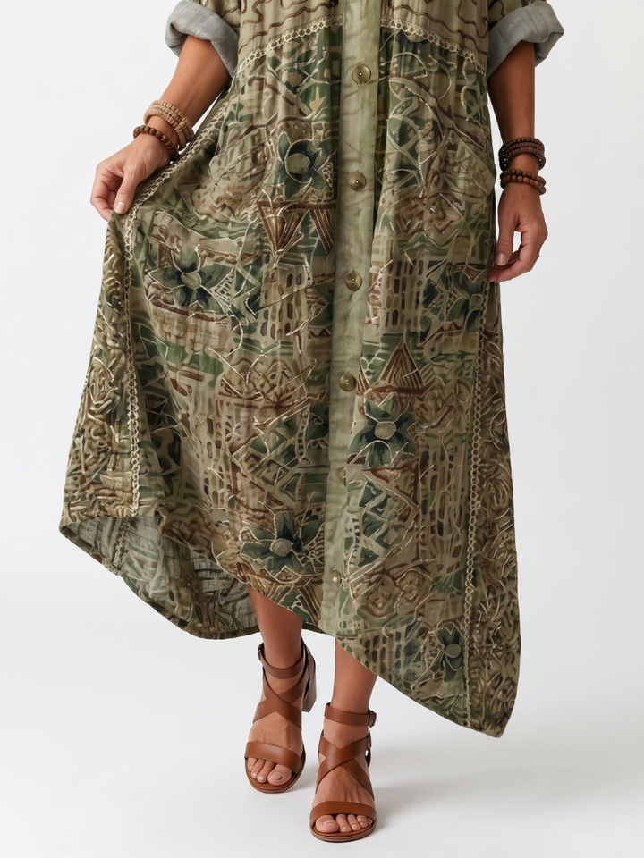 Casual women's button-front midi dress, oversized and embroidered, perfect for comfortable everyday summer wear.