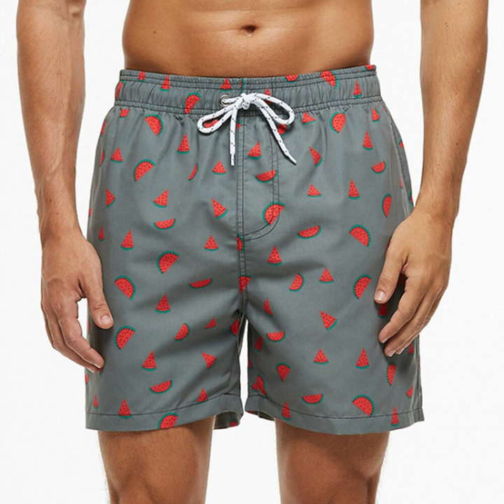 Men's beachwear: casual, stylish swim shorts for ultimate comfort and quick drying.