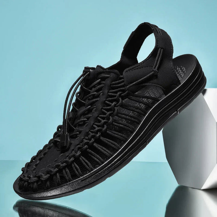 Breathable men's closed toe mesh walking sandals, ideal for outdoor summer activities.
