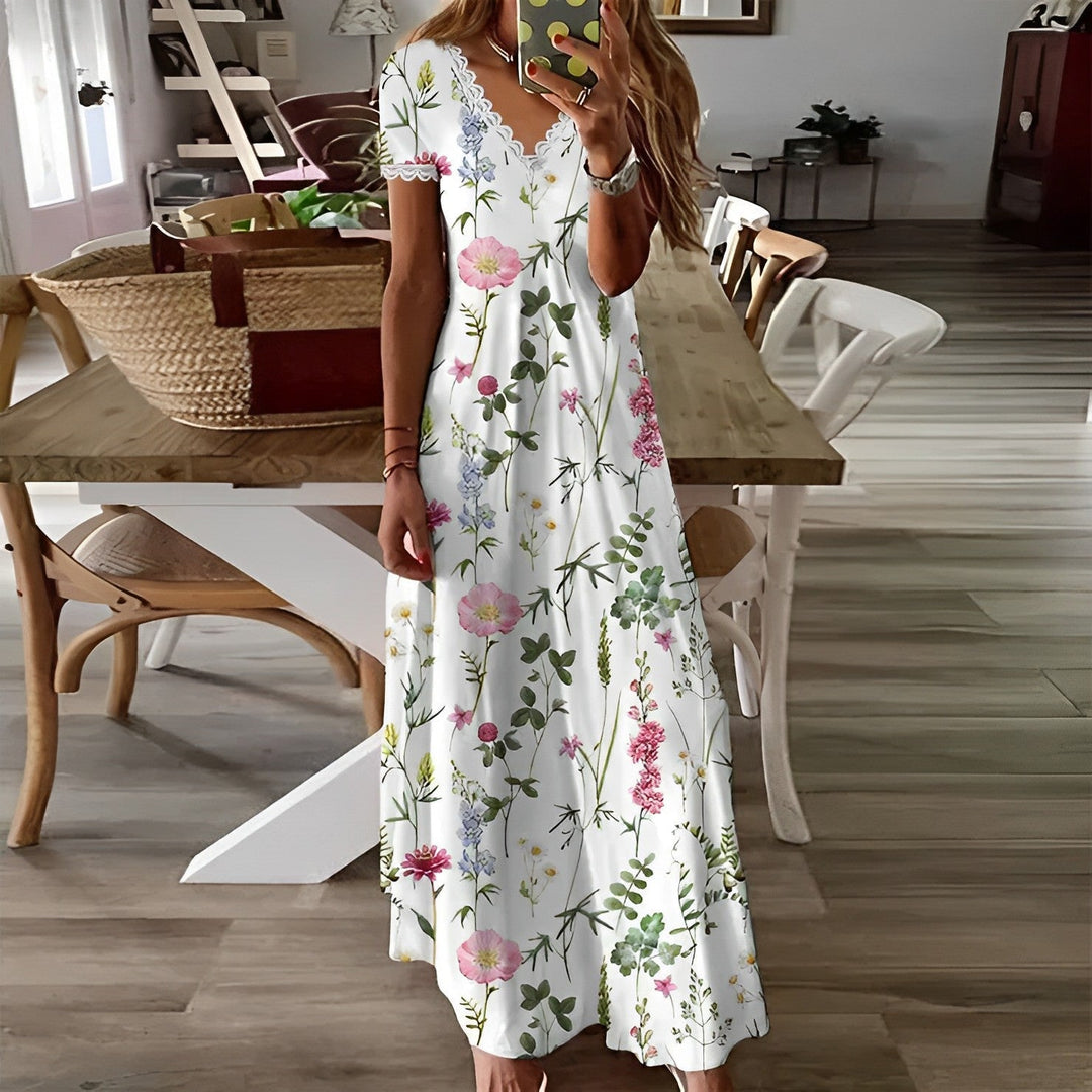 Elegant women's floral print dress, stylish & versatile for various occasions. Comfortable classic design.
