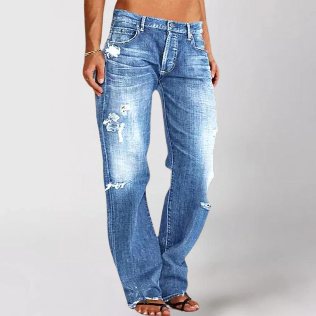 Chic women's wide-leg jeans for a relaxed, stylish look. Perfect for casual wear and modern fashion.