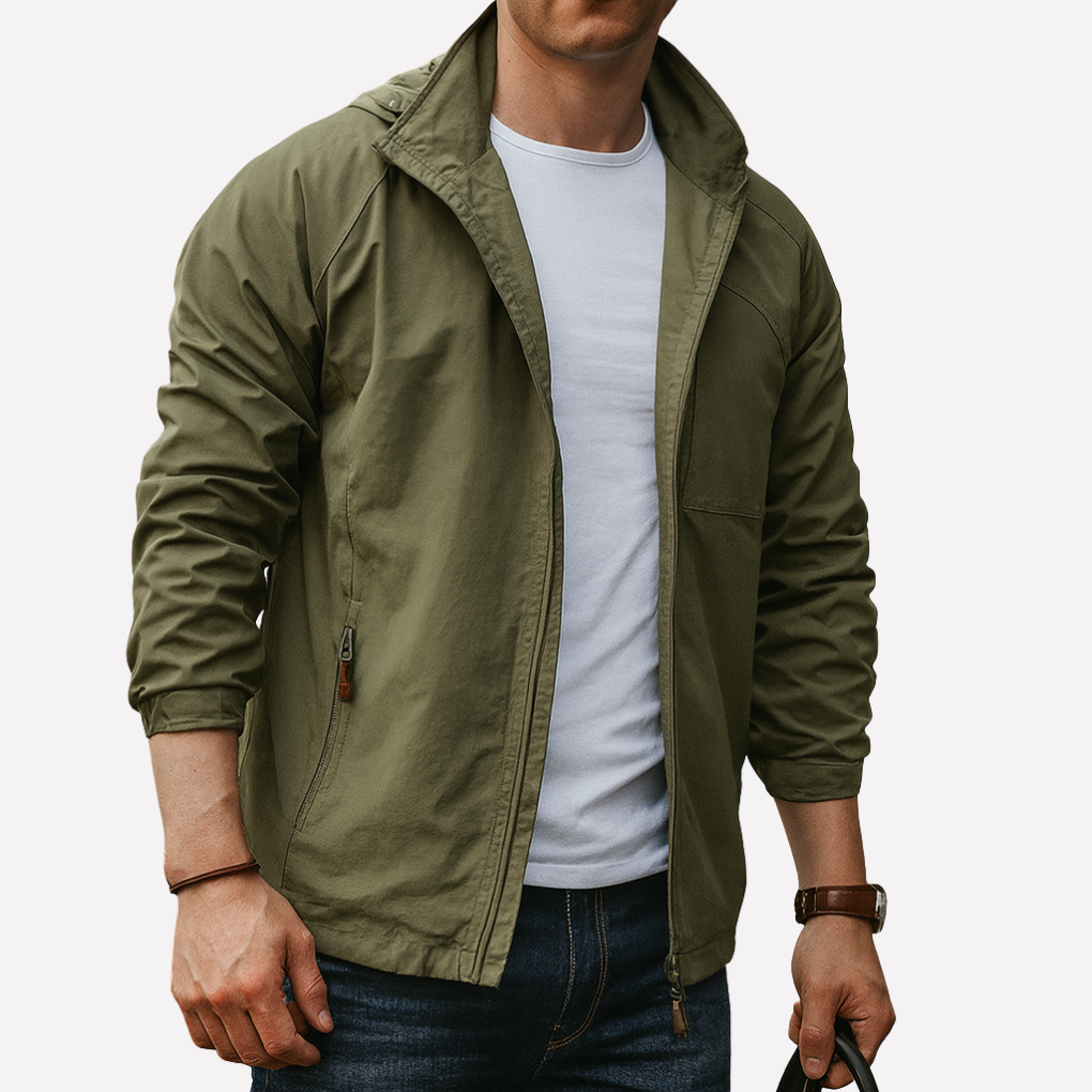 Casual men's utility jacket, perfect for everyday wear. Lightweight zip-up design for changing seasons.