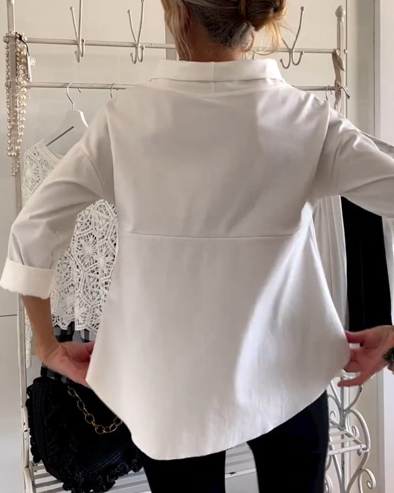 Comfortable elegant top for women with 3/4 sleeves & classic collar, suitable for autumn.