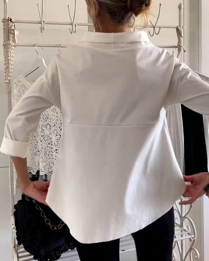 Comfortable elegant top for women with 3/4 sleeves & classic collar, suitable for autumn.