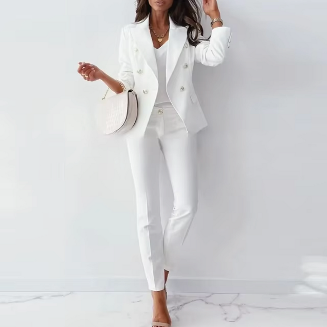 Versatile women's 2-piece suit with a stylish blazer & tailored pants. Perfect for work, office, or formal fashion.