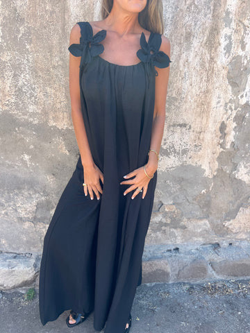 Simple yet elegant women's U-neck maxi dress with bow straps, versatile for day or evening summer style.