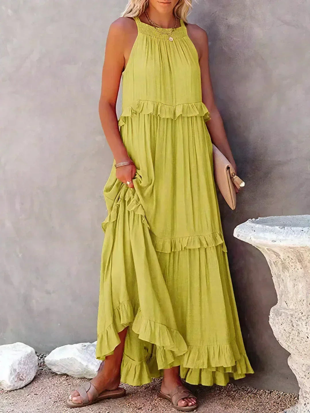 Beautiful purple halterneck ruffle maxi dress with pockets, ideal for vacation.