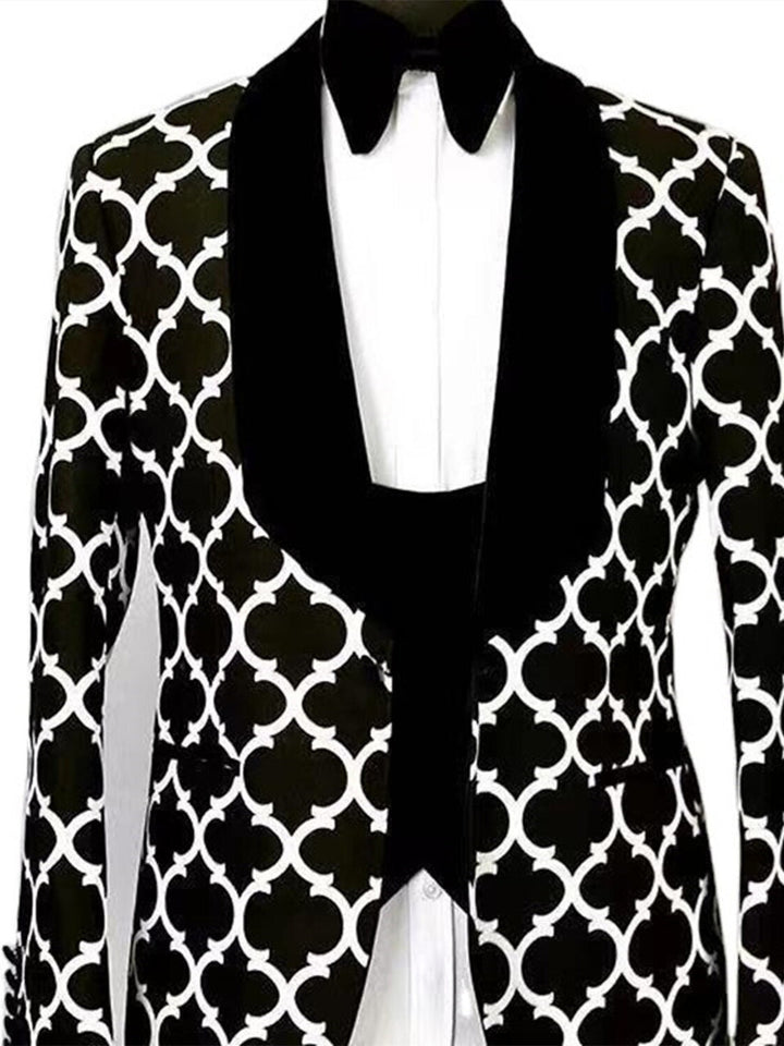 Tailored men's checkered suit, single-breasted design, suitable for formal events, special occasions, and professional wear.