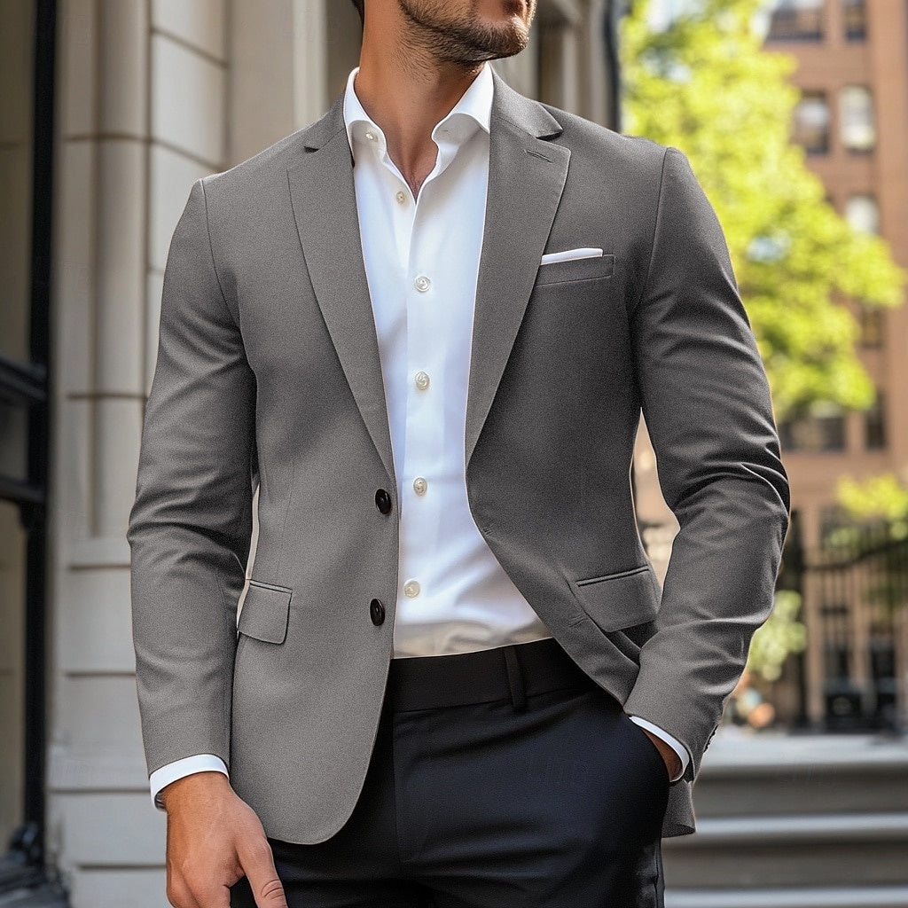 Casual men's standard fit jacket, single-breasted design. Ideal versatile outerwear for everyday wear.