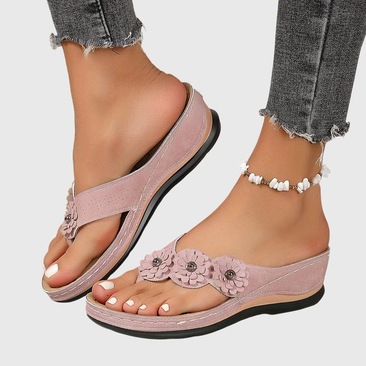 Comfortable orthopedic women's sandals, providing excellent arch support for all-day walking.