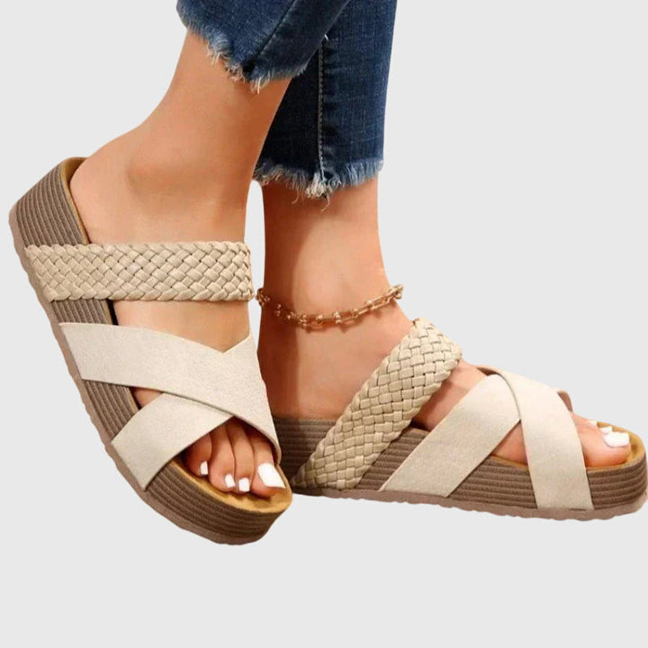 Elegant women's orthopedic sandals, wide fit, arch support, perfect for summer fashion and foot pain relief.