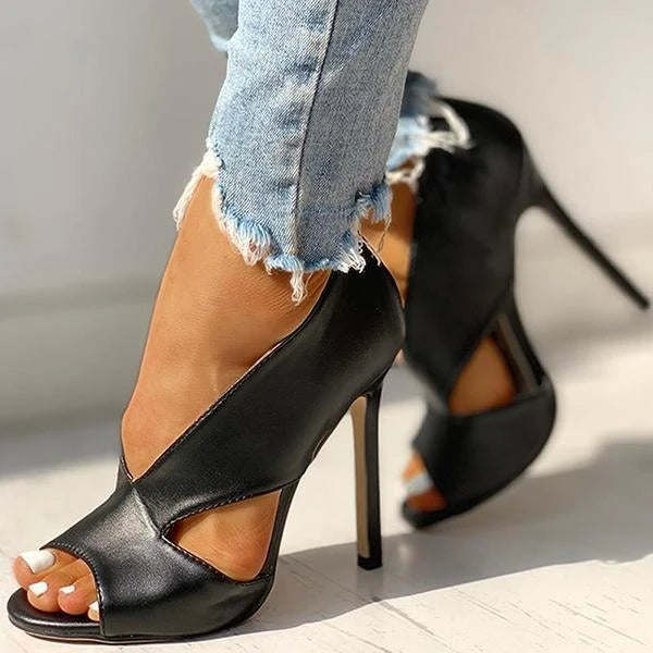 Dressy women's orthopedic sandals with a comfortable heel, featuring a sophisticated design for fashion-forward women.