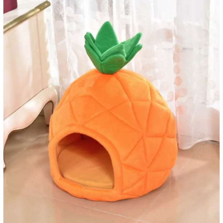 Decorative pineapple pet cave bed, offering a cozy retreat & comfortable sleeping space for cats & small dogs.