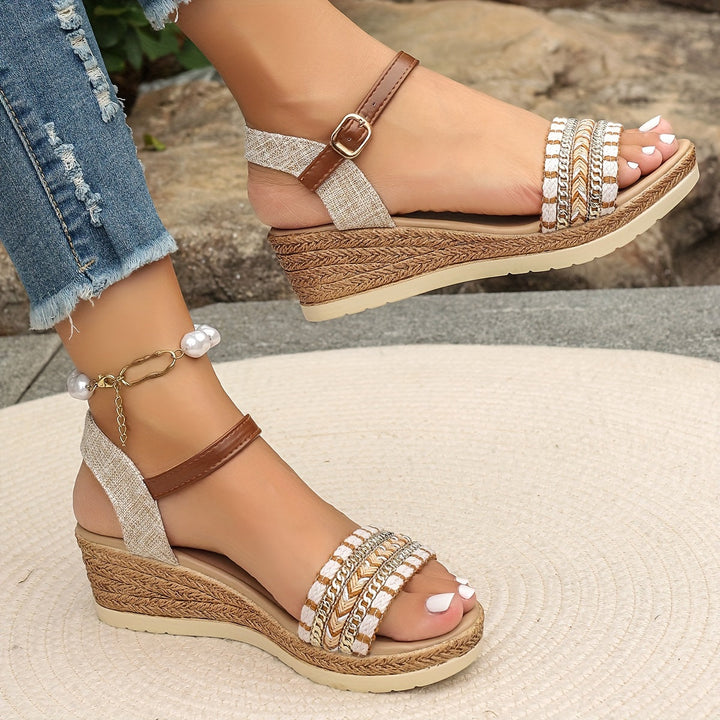 Comfortable women's wedge sandals with orthopedic support, perfect for casual summer style. Cushioned platform design.
