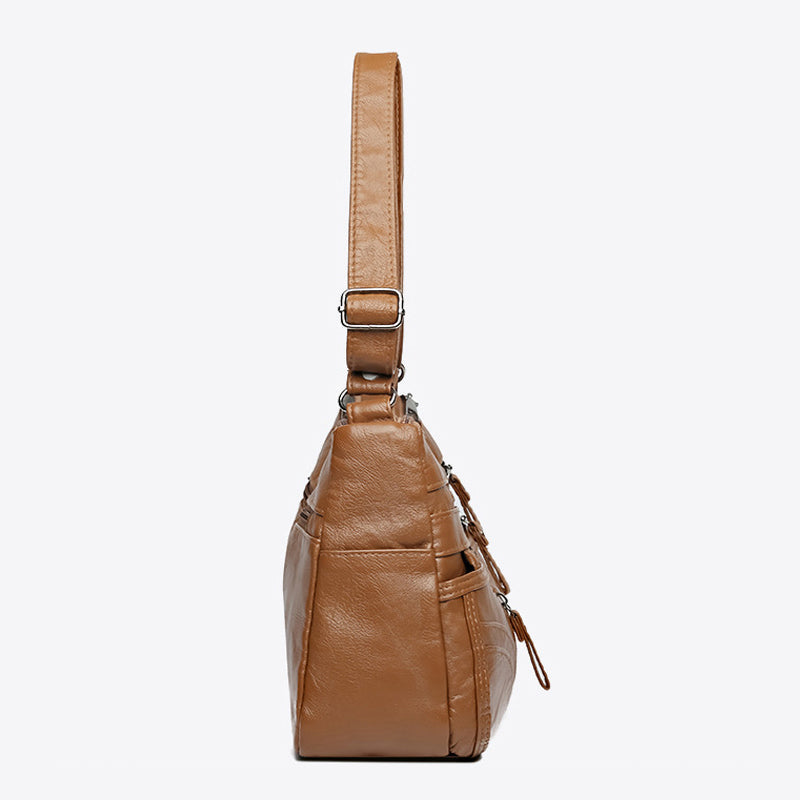 Women's stylish vintage crossbody bag, perfect for a relaxed everyday look.