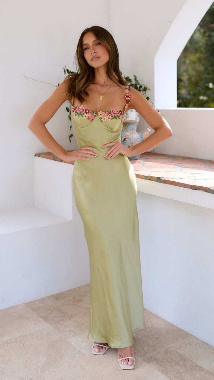 Beautiful women's floral long dress, elegant and perfect as an occasion or comfortable evening wear.