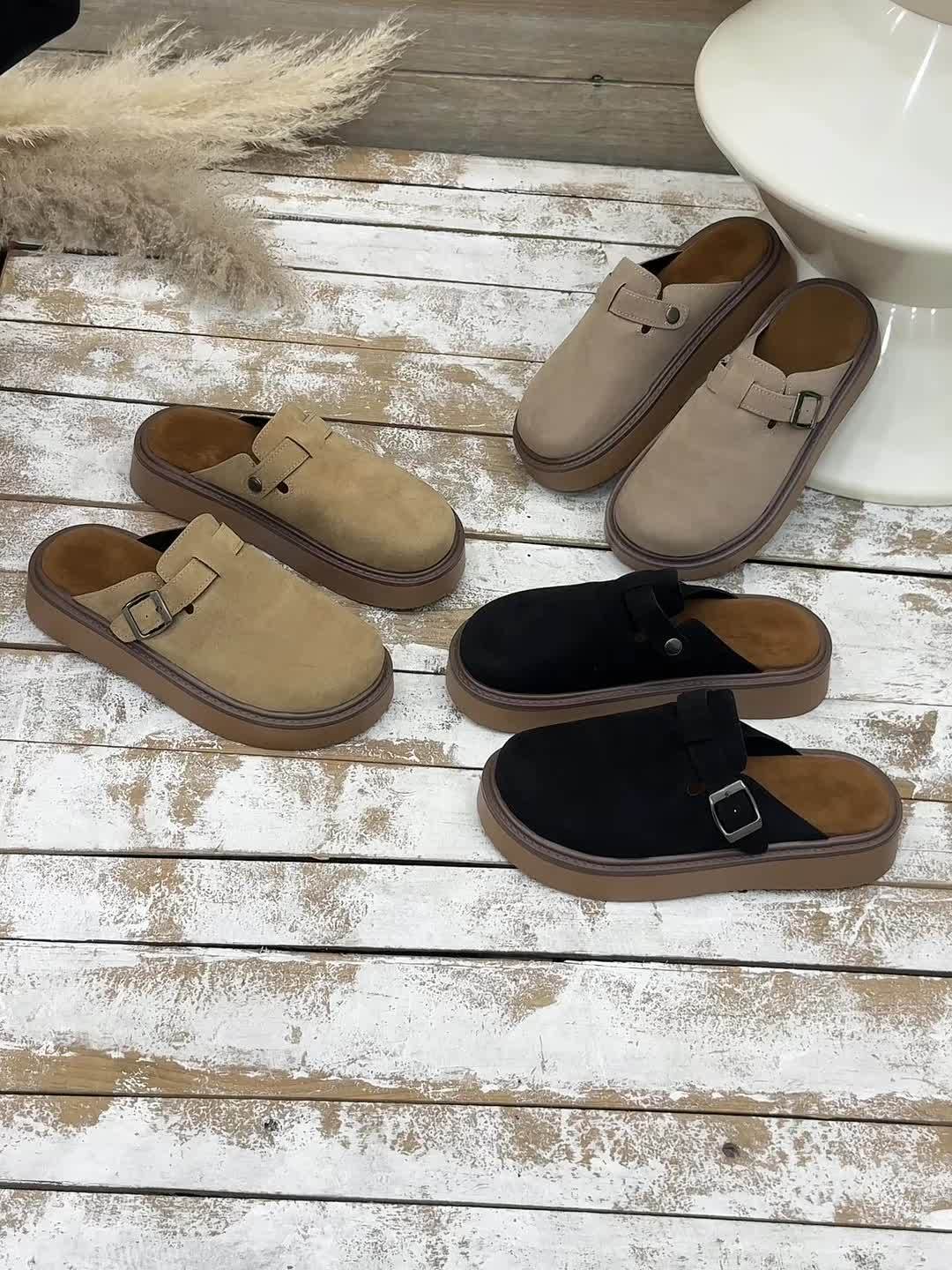 Women's comfortable platform clogs, designed for modern style and daily wear.