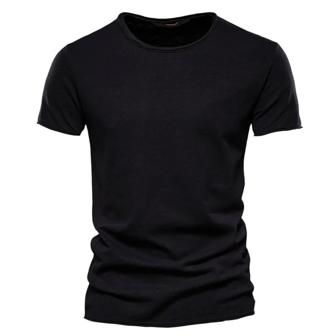 Stylish and comfortable men's shirt, perfect for everyday wear. A versatile classic for men's fashion.