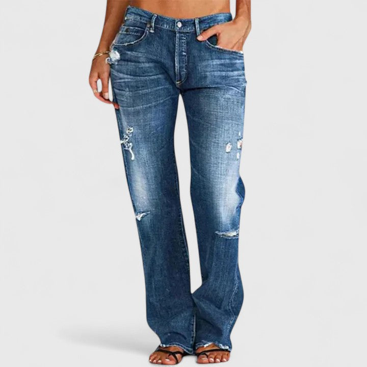 Black wide-leg jeans for women, offering an elegant and effortless casual look with a comfortable relaxed fit.