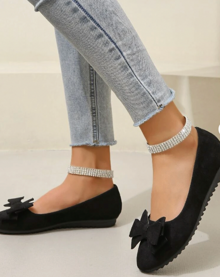 Women's supportive orthopedic footwear, perfect for daily relief, comfort, and arch support for feet.