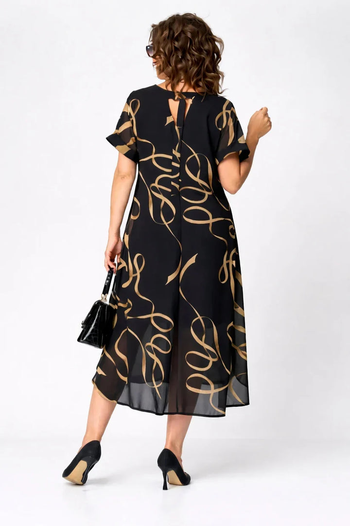 Cozy women's midi dress featuring a V-neck, designed for comfortable and stylish wear.