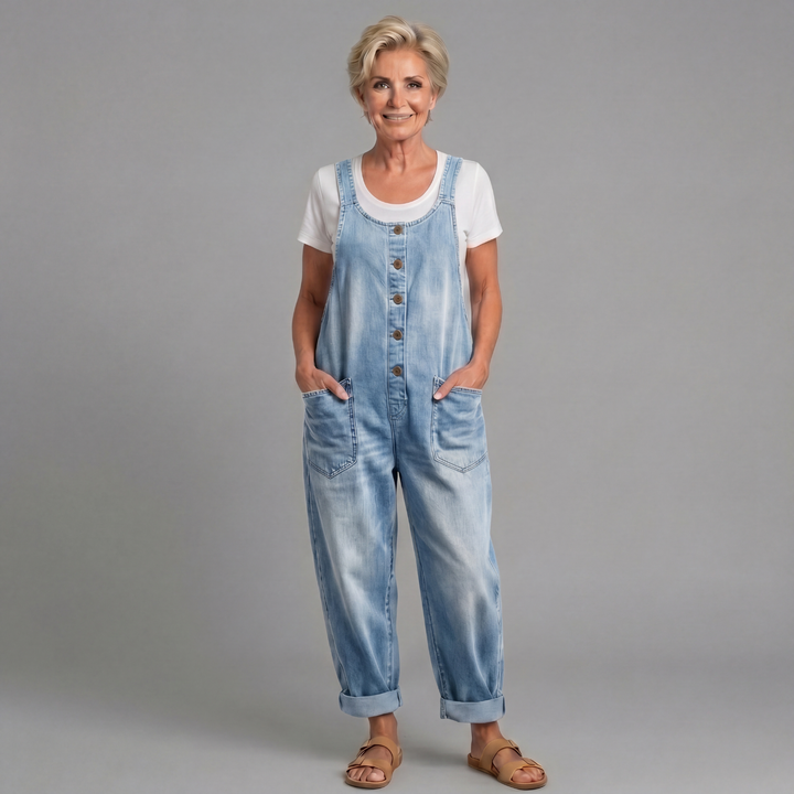 Casual women's vintage washed denim overalls jumpsuit, relaxed wide-leg fit, adjustable straps, ideal for everyday wear.