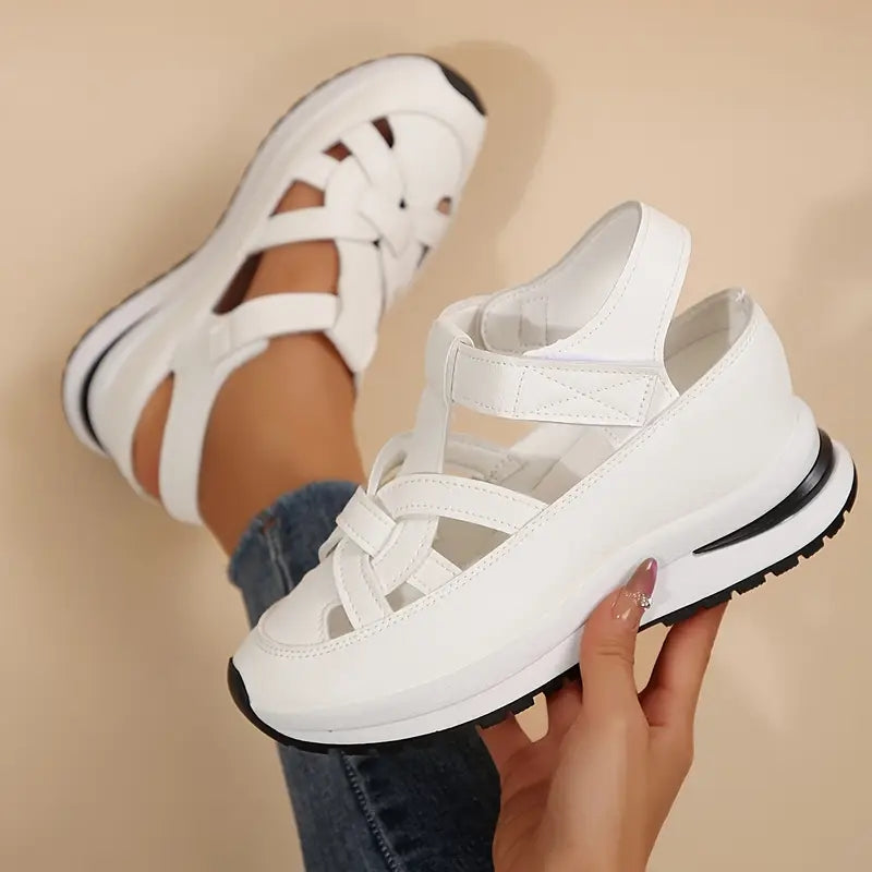 Orthopaedic women's sandals providing excellent cushioned arch support for all-day comfort & walking.