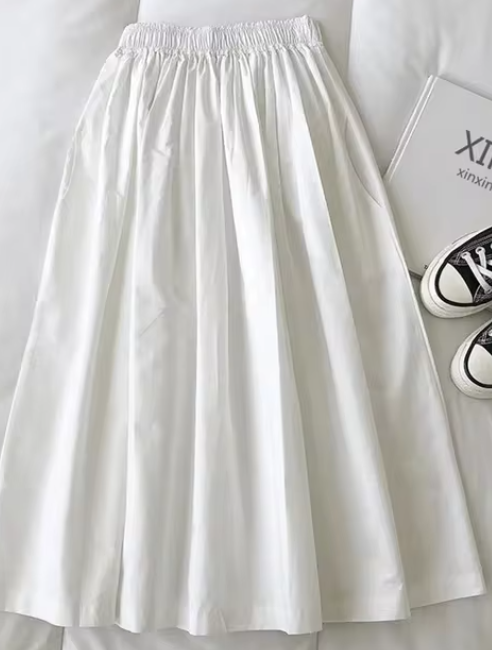 Chic women's high-waist midi skirt for a sophisticated workwear look or versatile casual fashion.
