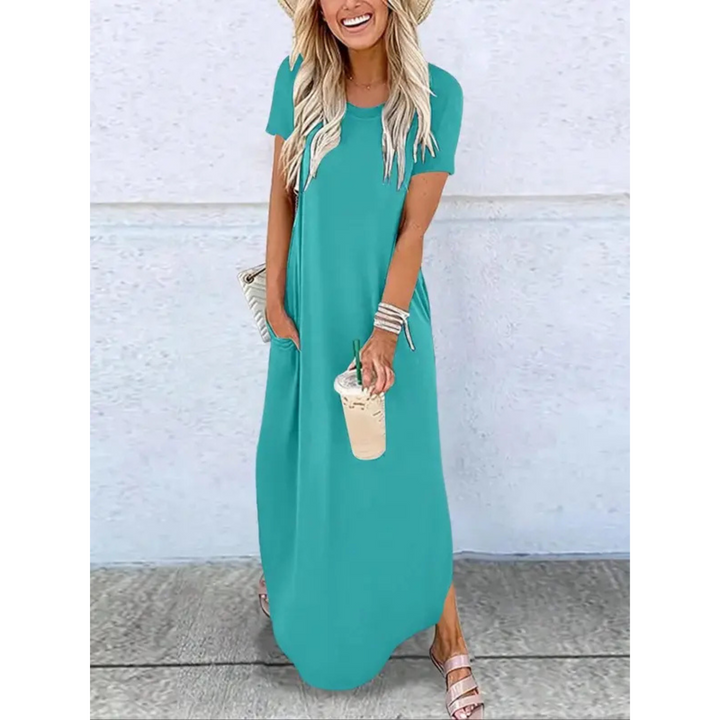 Casual women's round neck maxi dress with comfortable short sleeves, ideal for warm summer days.
