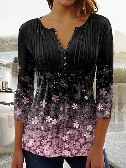 Elegant women's long sleeve top. Comfortable everyday style, suitable for casual or office wear.