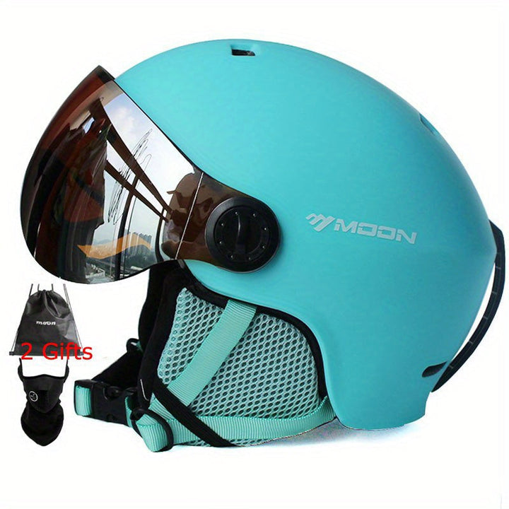 Unisex ski helmet in a studio shot. High-quality head protection for safe skiing & snowboarding.