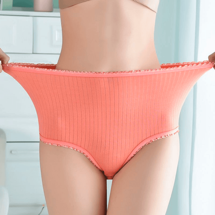 Women's silk-cotton leakproof briefs, a comfortable 3-pack for daily wear.