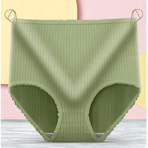 Protective women's intimates: breathable silk-cotton leakproof briefs, a comfy 3-pack.