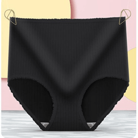 Everyday essentials: women's leakproof silk-cotton briefs, comfortable & ribbed 3-pack.