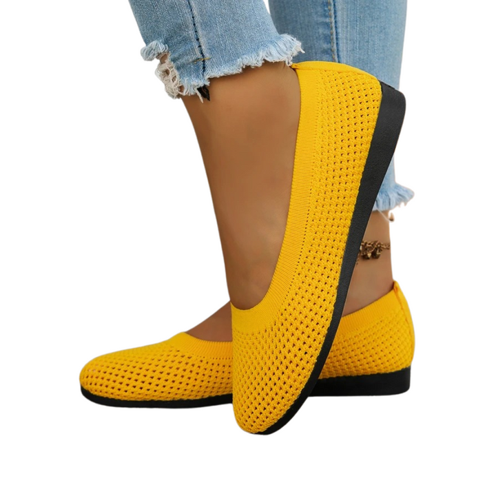 Stylish women's lightweight summer shoes for all-day comfort, perfect for warm weather.