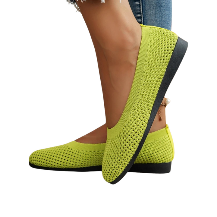 Versatile women's lightweight summer footwear with superior comfort & modern style.