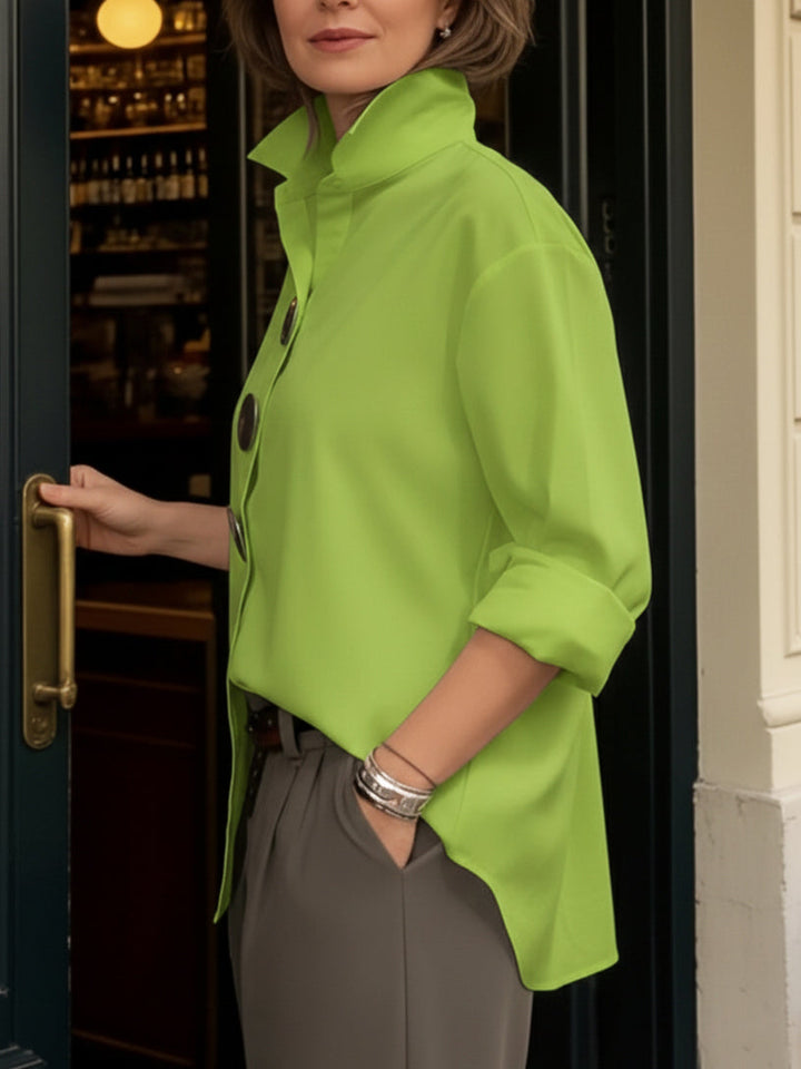 Stylish versatile women's blouse with big buttons & collar, long sleeve, perfect for everyday fashion.